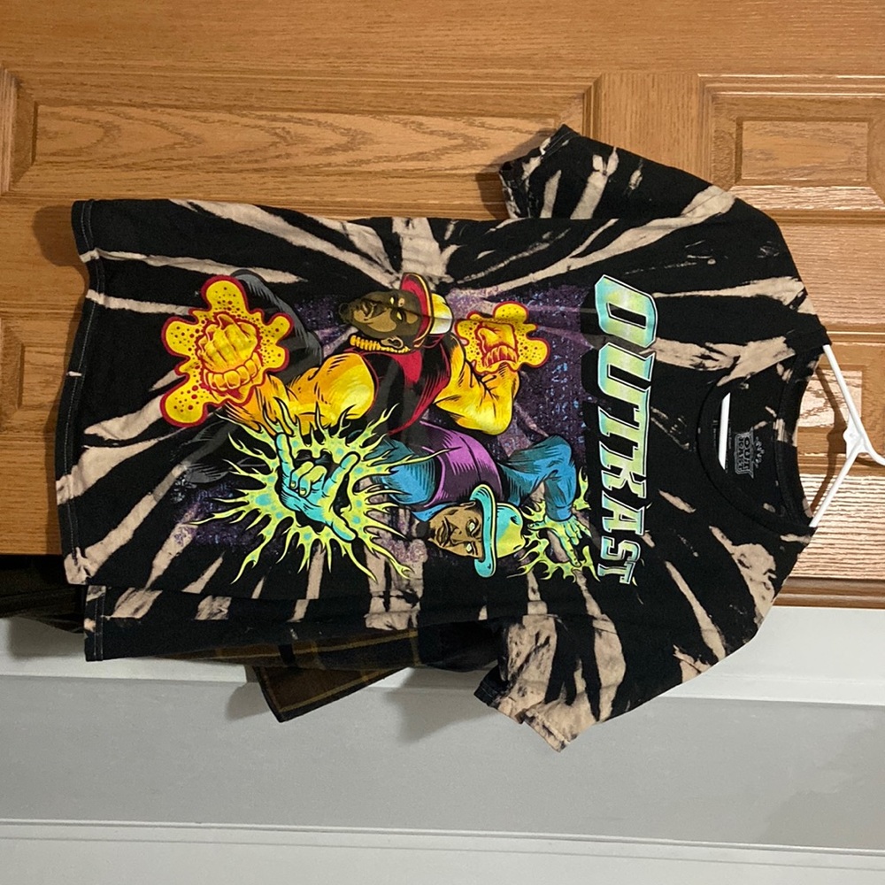 OutKast t shirt